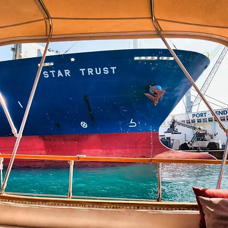 La Ornella - Location Bateau A Quai De Thierry Bourgait Hotel en barco *