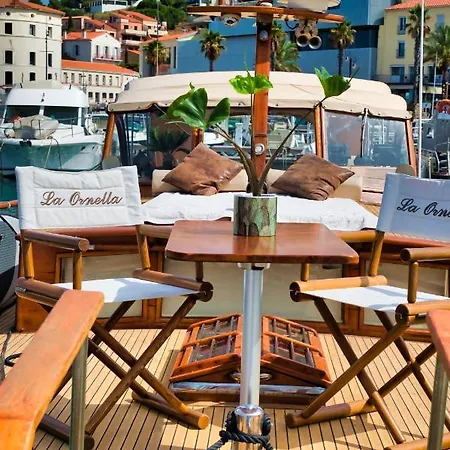 Bateau-hôtel La Ornella - Location Bateau à Quai De Thierry Bourgait