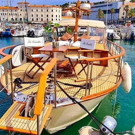La Ornella - Location Bateau A Quai De Thierry Bourgait Banyuls-sur-Mer
