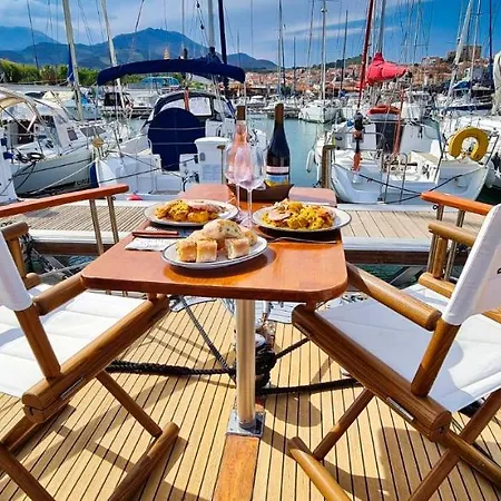 La Ornella - Location Bateau A Quai De Thierry Bourgait Banyuls-sur-Mer