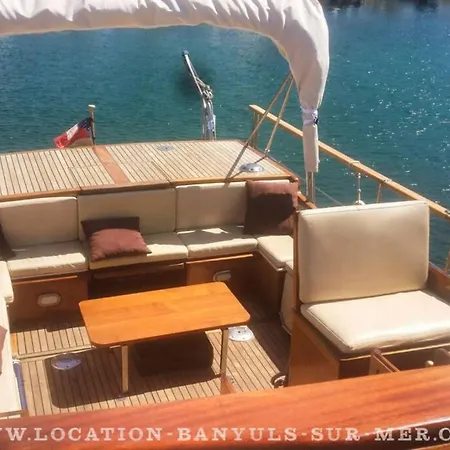 Bateau-hôtel La Ornella - Location Bateau à Quai De Thierry Bourgait Banyuls-sur-Mer