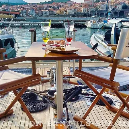 La Ornella - Location Bateau A Quai De Thierry Bourgait *