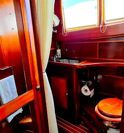 La Ornella - Location Bateau A Quai De Thierry Bourgait * Banyuls-sur-Mer