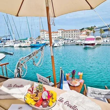 La Ornella - Location Bateau A Quai De Thierry Bourgait Botel *